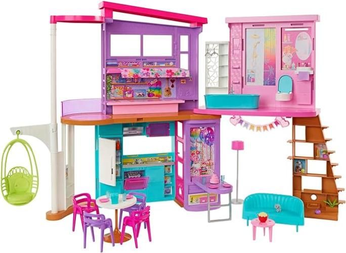 Barbie - Barbie Casa di Malibu (106 cm) playset casa delle Bambole con 2 Piani, 6 stanze, Ascensore Altalena e piu di 30 Pezzi,Mattel,Eta 3+