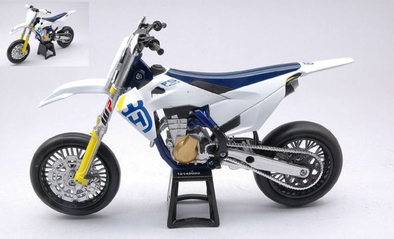 Husqvarna FC450, Scala 1:12, NewRay, Eta 5+