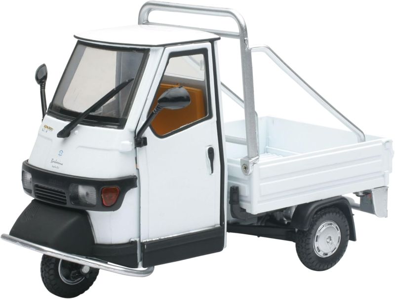Piaggio Ape Cross 50, Colore bianco scala 1:18, Newray,Eta 8+