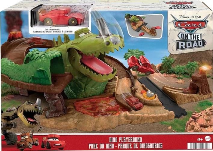 Mattel Disney Pixar Cars On The Road - Set Parco dei Dinosauri, playset con macchinina Saetta McQueen, un dinosauro e azione attivabile, giocattolo per bambini, 4+ anni, HNL99