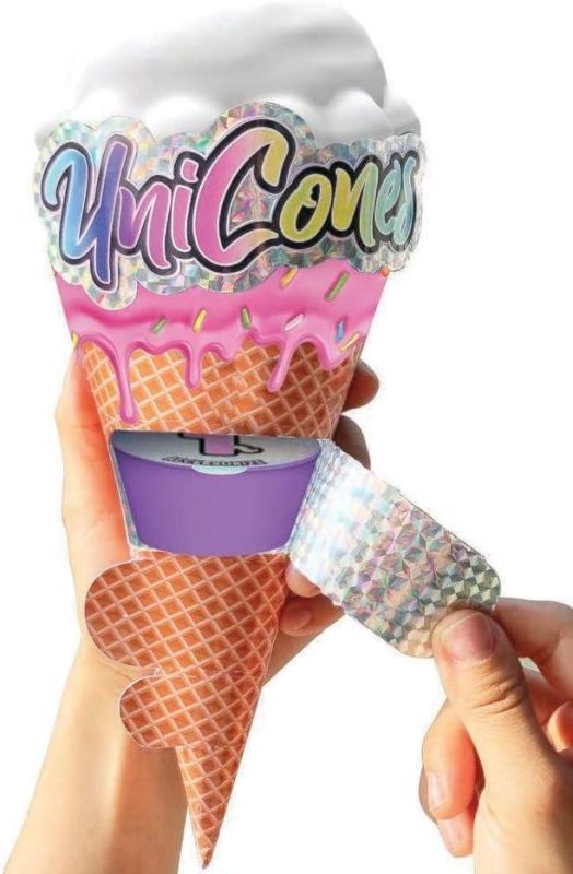 Unicones-Grandi Giochi-Cono gelato che nasconde un unicorno con accessori-Serie 2-Modello casuale